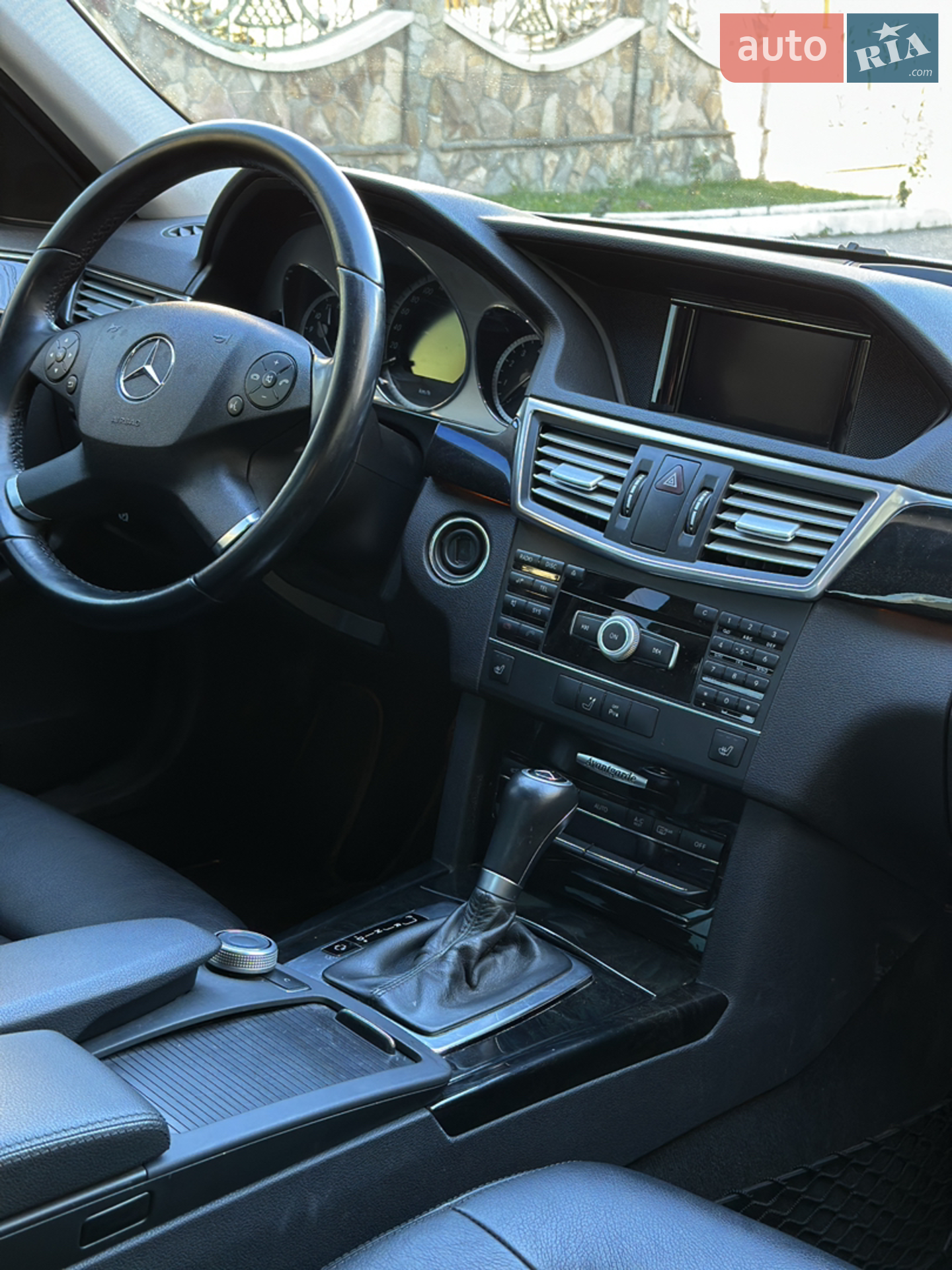 2010 Mercedes-Benz E-klasse - мініатюра 36
