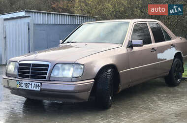 Седан Mercedes-Benz E-Class 1996 в Турці
