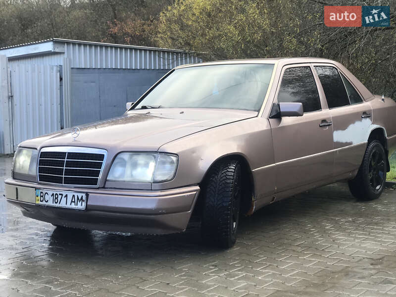 Седан Mercedes-Benz E-Class 1996 в Турке