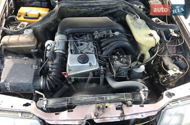 Седан Mercedes-Benz E-Class 1996 в Турці