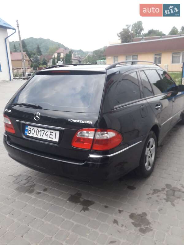 Универсал Mercedes-Benz E-Class 2004 в 