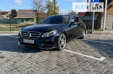 Седан Mercedes-Benz E-Class 2015 в Днепре