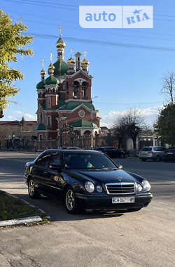 Седан Mercedes-Benz E-Class 1998 в Тальном