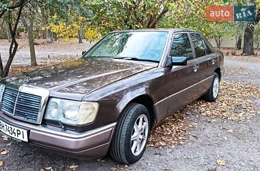Седан Mercedes-Benz E-Class 1992 в Одесі