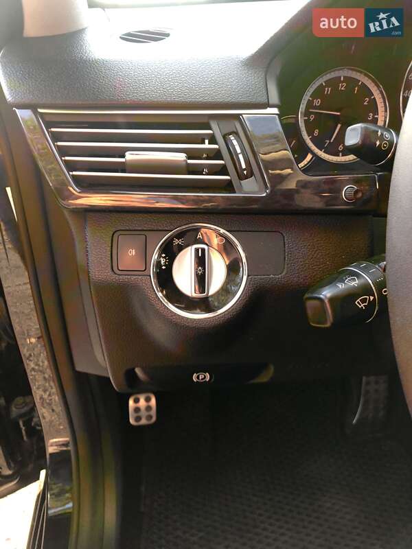 Универсал Mercedes-Benz E-Class 2010 в Львове фото 35 Универсал Mercedes-Benz E-Class 2010 в Львове