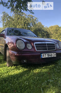 Седан Mercedes-Benz E-Class 1998 в Коломиї