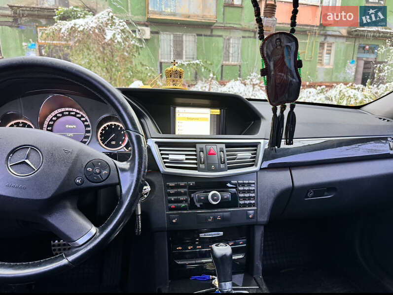 Седан Mercedes-Benz E-Class 2009 в Кривом Роге