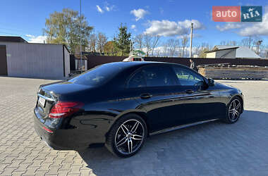 Седан Mercedes-Benz E-Class 2018 в Черновцах