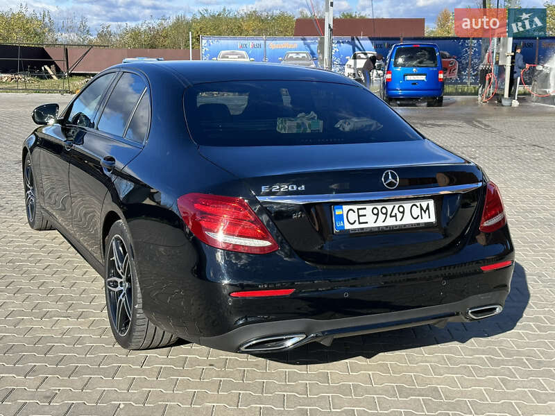 Седан Mercedes-Benz E-Class 2018 в Чернівцях