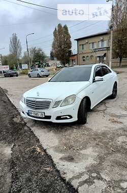 Седан Mercedes-Benz E-Class 2010 в Запоріжжі