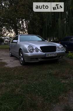 Седан Mercedes-Benz E-Class 2001 в Вінниці