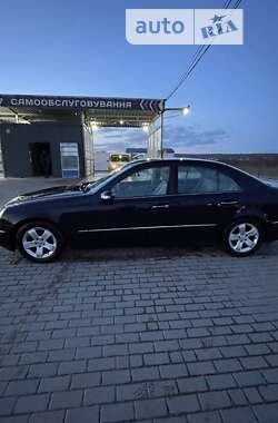 Седан Mercedes-Benz E-Class 2005 в Черновцах