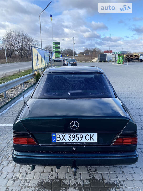 Седан Mercedes-Benz E-Class 1989 в Каменец-Подольском