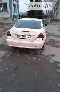 Седан Mercedes-Benz E-Class 2006 в Тростянці