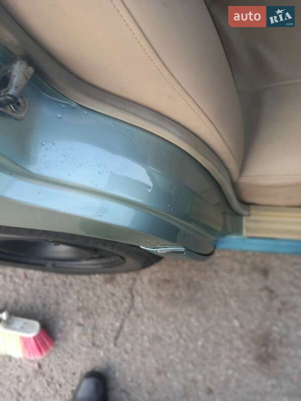 Седан Mercedes-Benz E-Class 1986 в Одессе