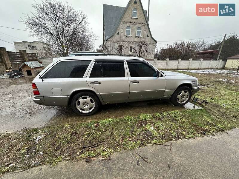 Універсал Mercedes-Benz E-Class 1995 в Василькові