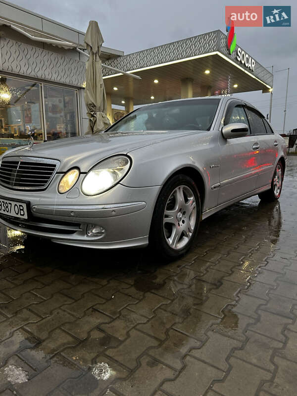 Седан Mercedes-Benz E-Class 2005 в Ізмаїлі