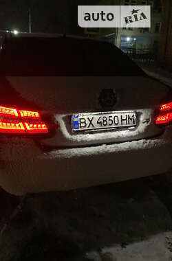 Седан Mercedes-Benz E-Class 2012 в 