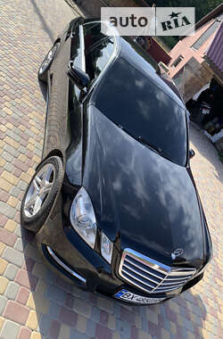 Седан Mercedes-Benz E-Class 2012 в 