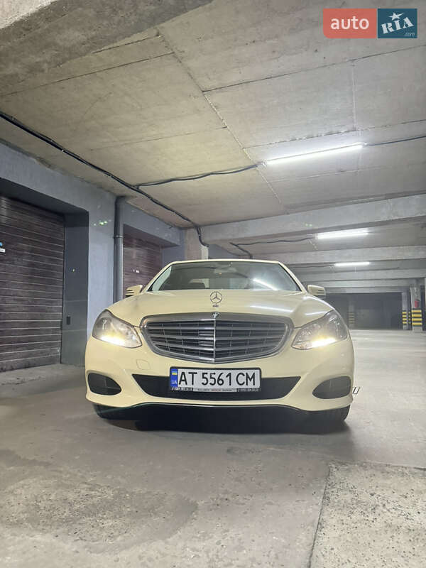 Седан Mercedes-Benz E-Class 2016 в Івано-Франківську