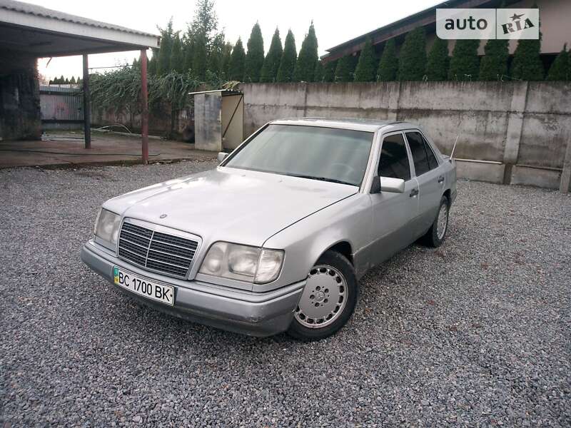 Седан Mercedes-Benz E-Class 1994 в Виноградові