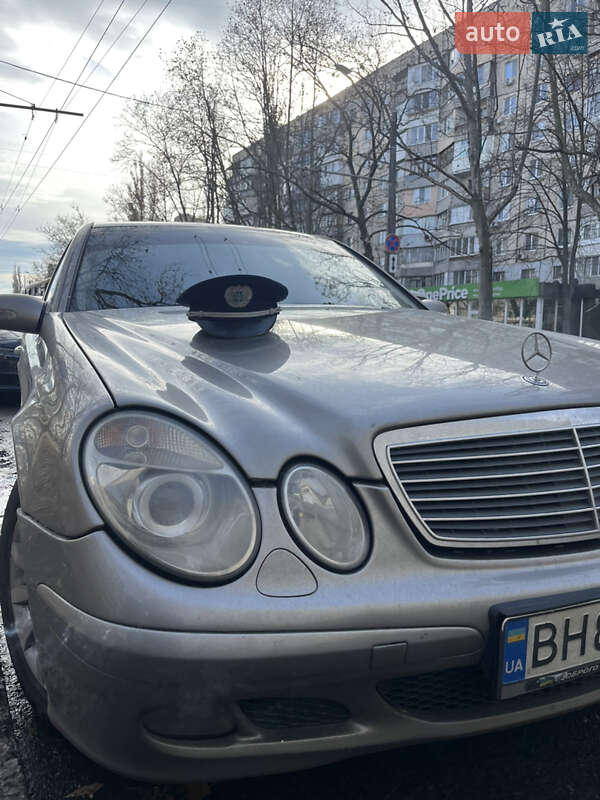 Седан Mercedes-Benz E-Class 2002 в Одессе