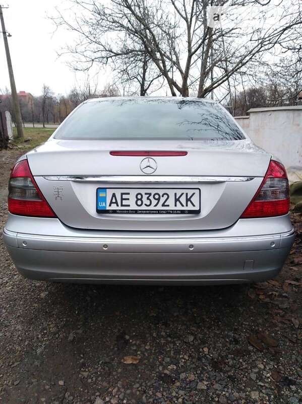 Седан Mercedes-Benz E-Class 2003 в Кривом Роге