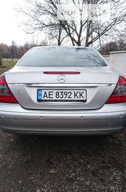 Седан Mercedes-Benz E-Class 2003 в 