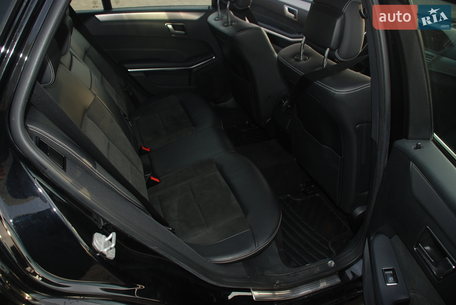 2016 Mercedes-Benz E-klasse - мініатюра 29