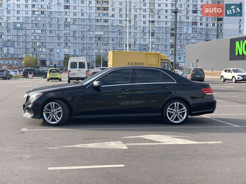 Седан Mercedes-Benz E-Class 2015 в Києві