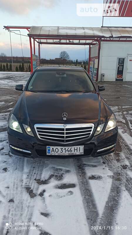 Седан Mercedes-Benz E-Class 2012 в Тячеві