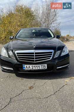 Седан Mercedes-Benz E-Class 2012 в 