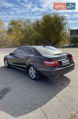 Седан Mercedes-Benz E-Class 2012 в 