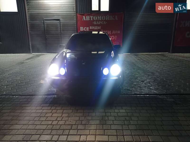 Седан Mercedes-Benz E-Class 1996 в Першотравенську