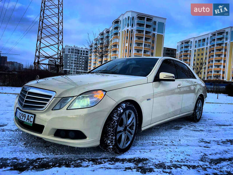 Mercedes-Benz E-Class 2009