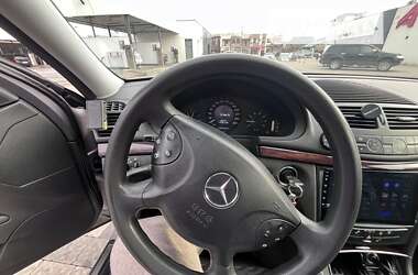 Седан Mercedes-Benz E-Class 2004 в Ужгороде