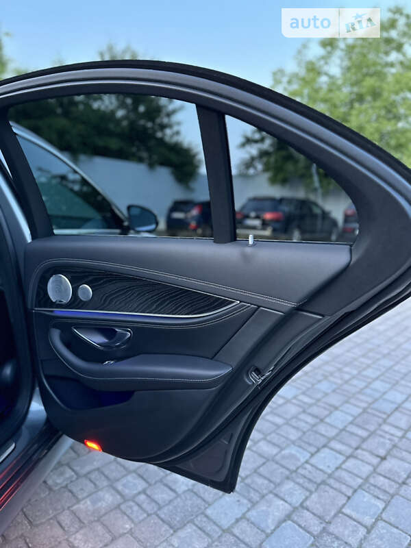 Седан Mercedes-Benz E-Class 2017 в Ивано-Франковске