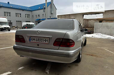 Седан Mercedes-Benz E-Class 2001 в Радомышле