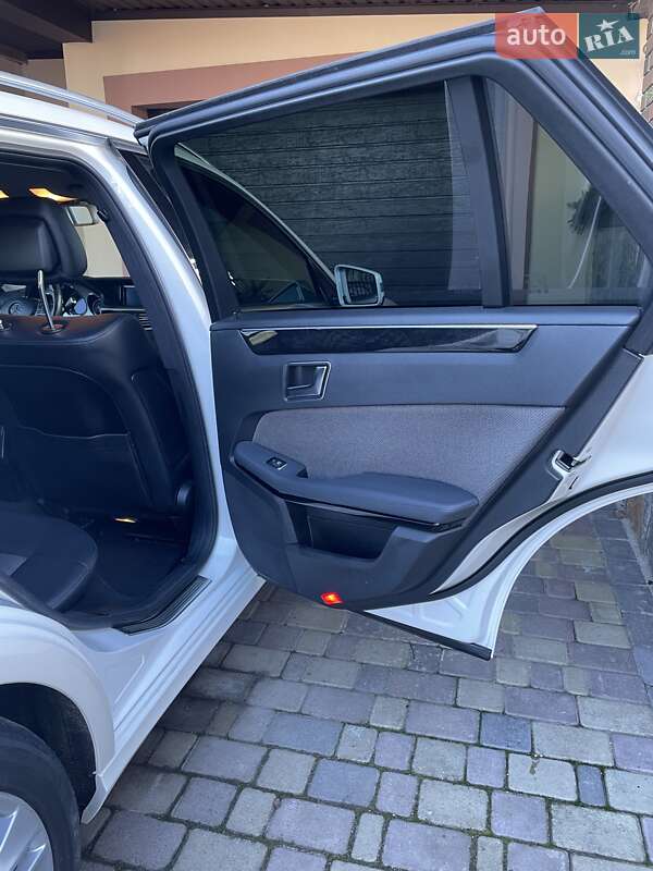 Универсал Mercedes-Benz E-Class 2012 в Умани