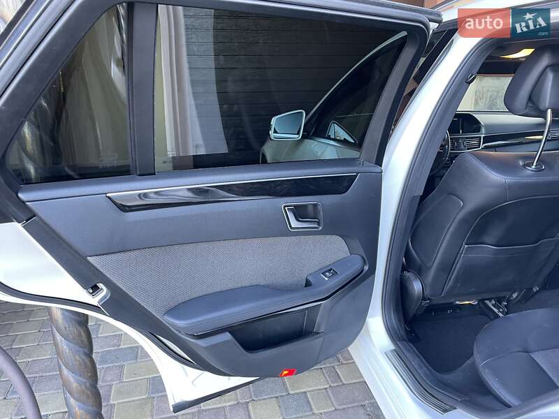 Универсал Mercedes-Benz E-Class 2012 в Умани