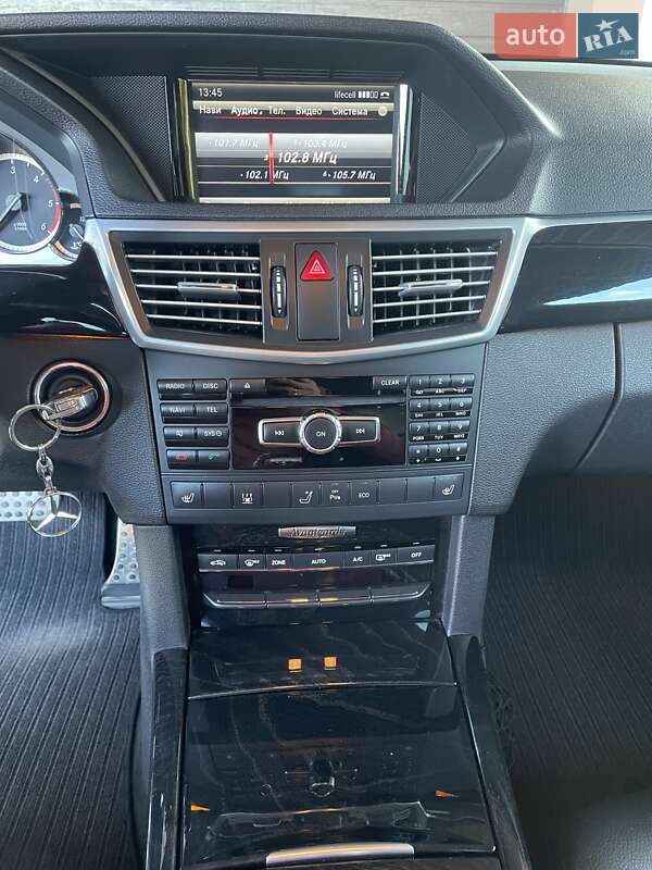 Универсал Mercedes-Benz E-Class 2012 в Умани