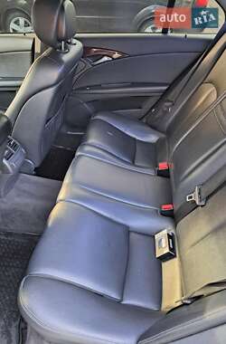 Седан Mercedes-Benz E-Class 2006 в Вольногорске