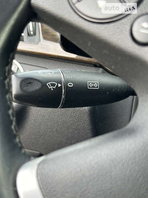 Седан Mercedes-Benz E-Class 2012 в Одесі