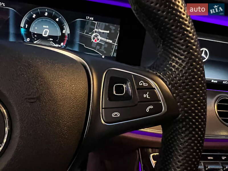 Седан Mercedes-Benz E-Class 2016 в Львове фото 19 Седан Mercedes-Benz E-Class 2016 в Львове