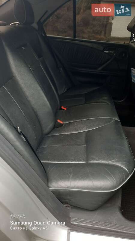 Седан Mercedes-Benz E-Class 1999 в Черновцах