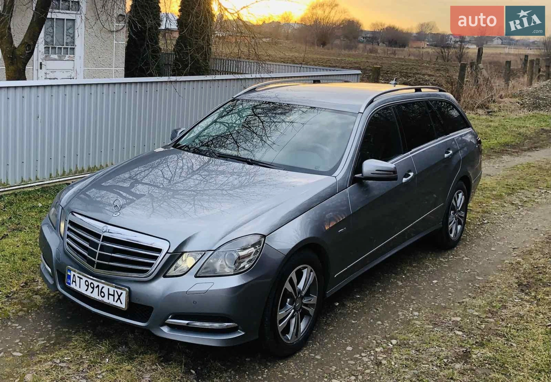 2010 Mercedes-Benz E-klasse - фото 1