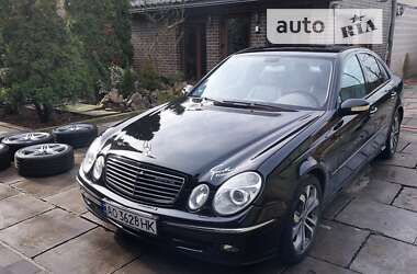 Седан Mercedes-Benz E-Class 2003 в Мукачевому