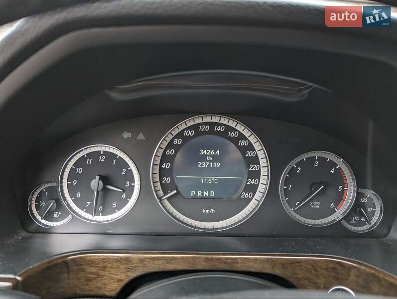 Універсал Mercedes-Benz E-Class 2011 в Рівному