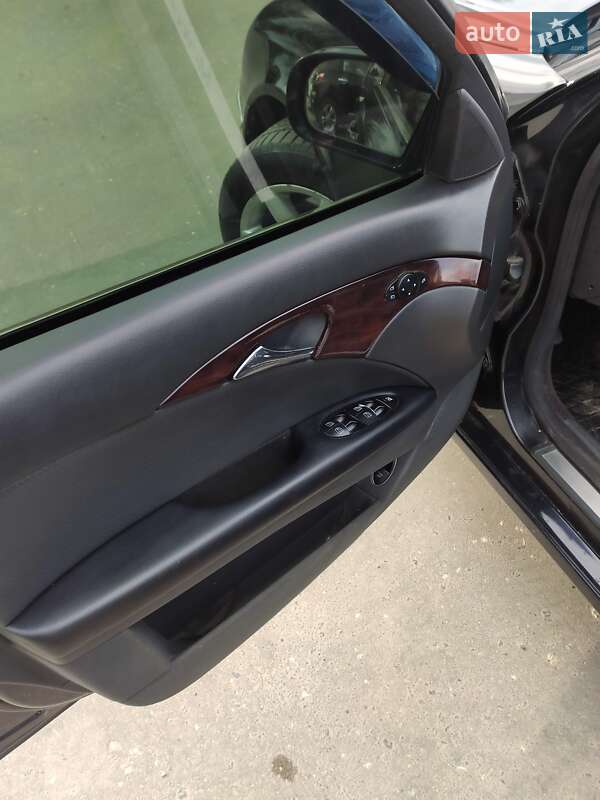 Седан Mercedes-Benz E-Class 2003 в Тернополе фото 37 Седан Mercedes-Benz E-Class 2003 в Тернополе