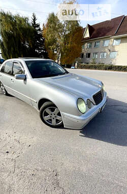 Седан Mercedes-Benz E-Class 1999 в Виннице